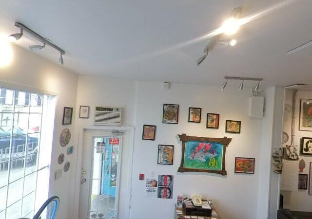 Jonny’s Barber Shop