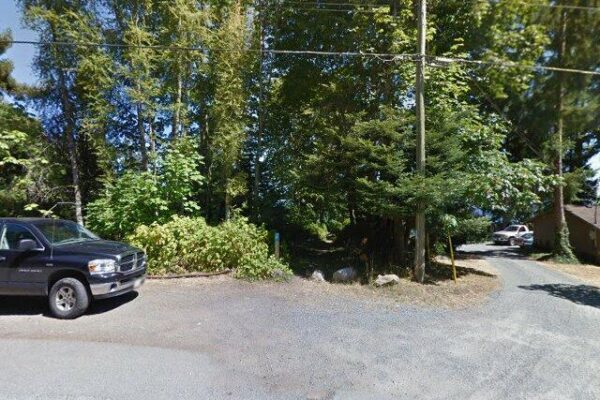 Pylades Drive Beach Access